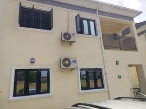3bdrm Duplex in His Grace Apartments, Karmo for rent