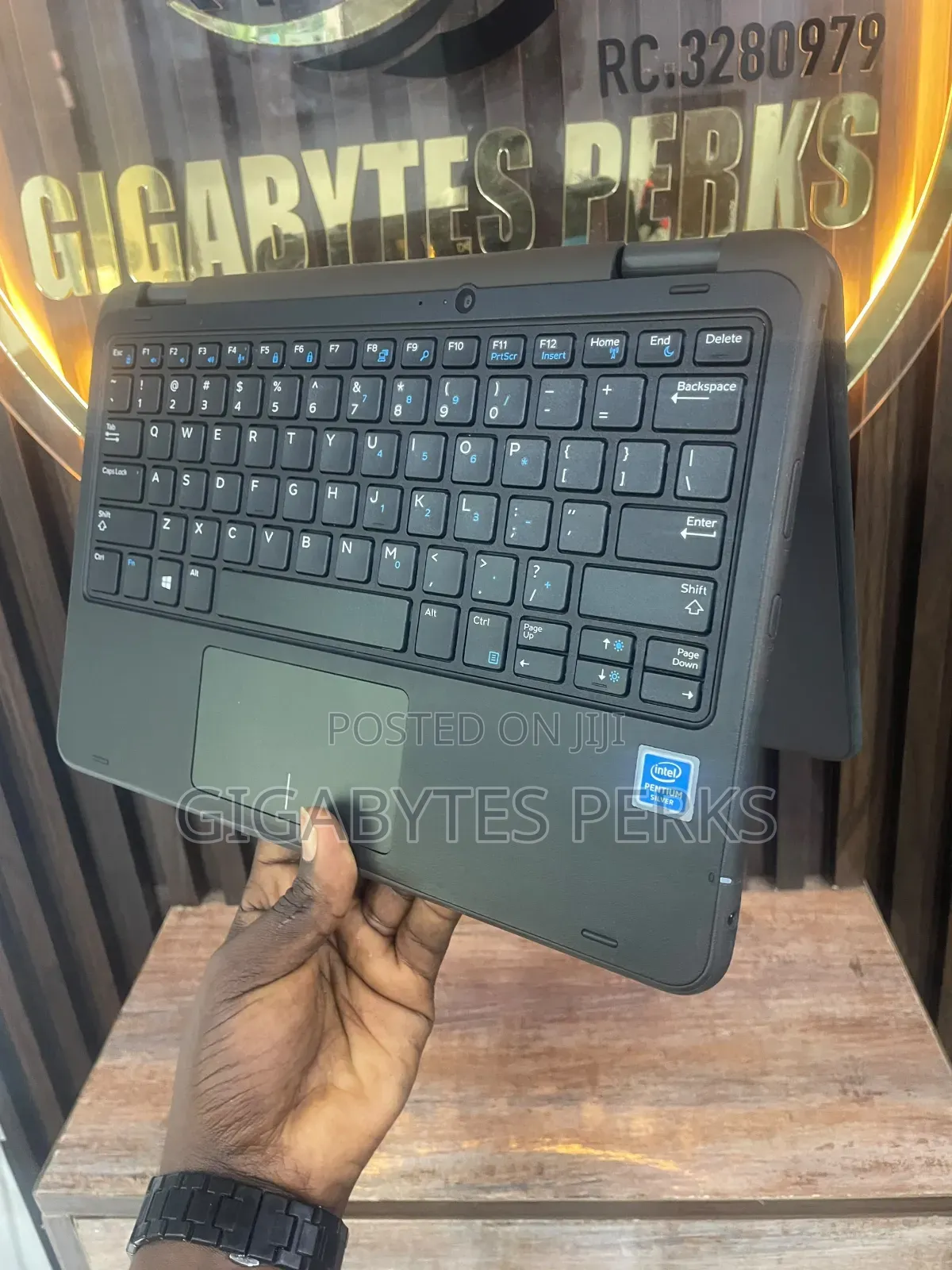 Laptop Dell Latitude 3190 8GB Intel Pentium SSD 128GB