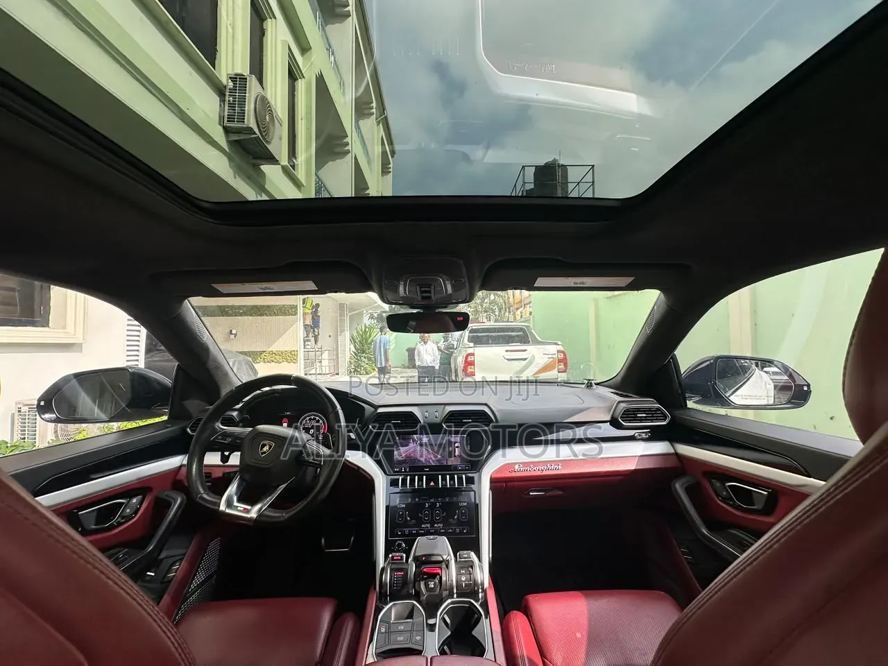 Lamborghini Urus Base 2019 White