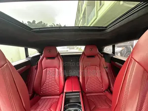 Lamborghini Urus Base 2019 White