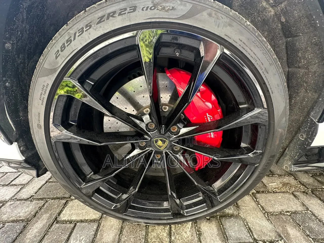 Lamborghini Urus Base 2019 White