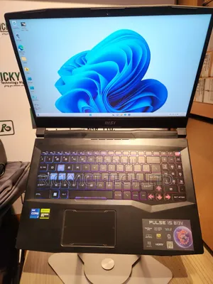 Laptop MSI Pulse GL66 16GB Intel Core i7 SSD 1T