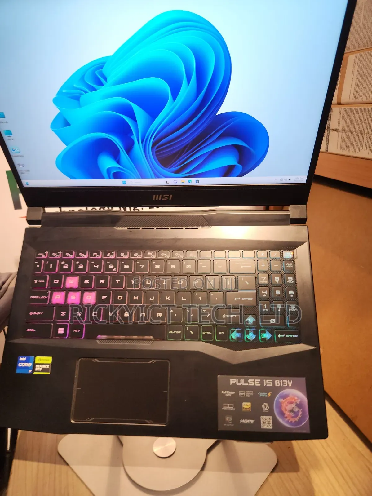 Laptop MSI Pulse GL66 16GB Intel Core i7 SSD 1T