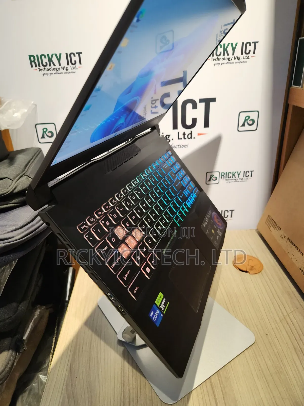 Laptop MSI Pulse GL66 16GB Intel Core i7 SSD 1T