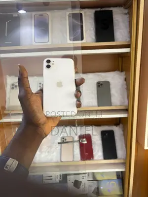 Apple iPhone 11 128 GB White