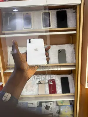 Apple iPhone 11 128 GB White