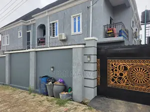 2bdrm Block of Flats in Oluode Back Of First for rent