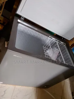New in Hisense 250 Liters Single Door Chest Freezer + Power Switch+key