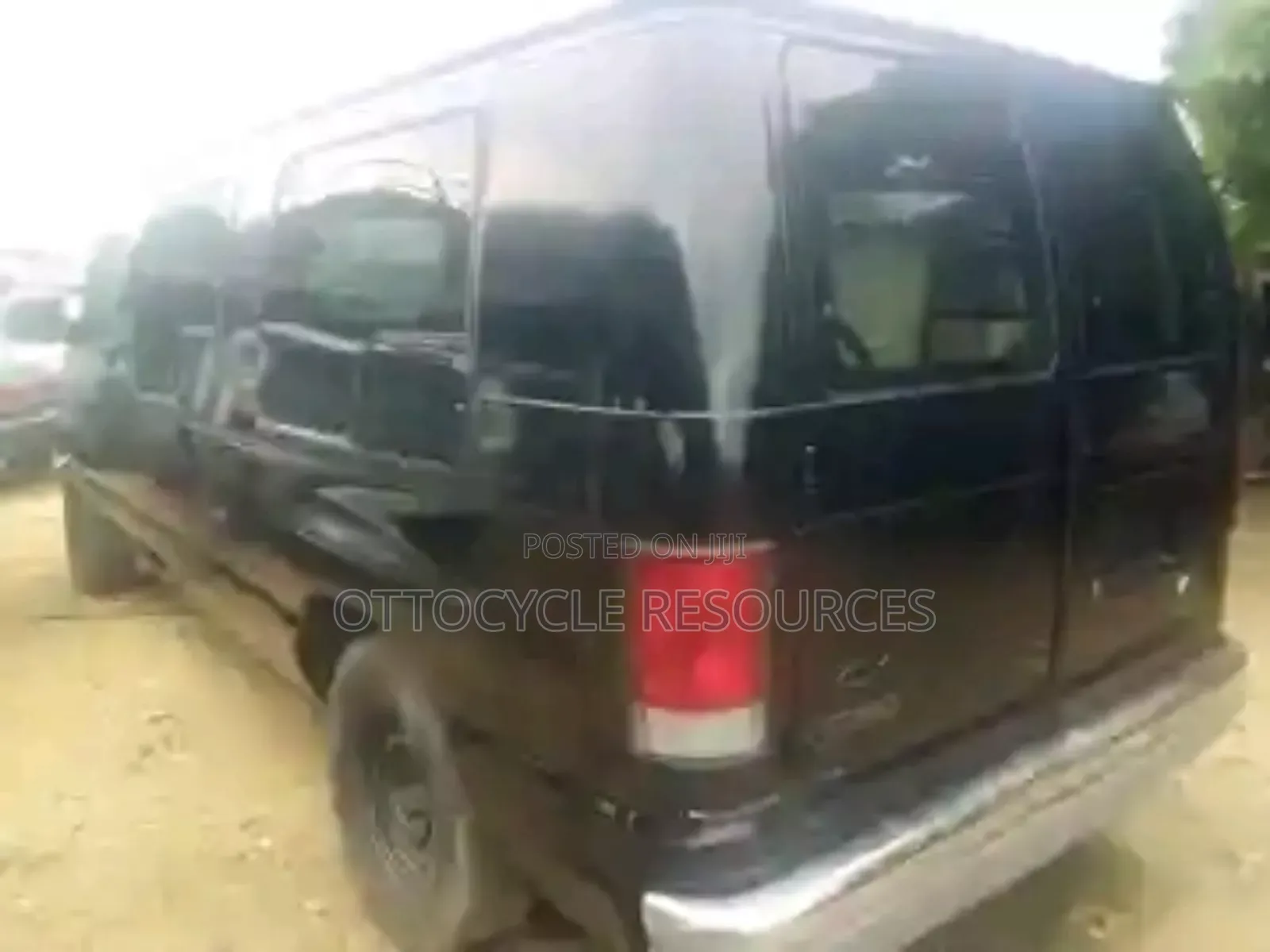 Ford Transit 1999 Black