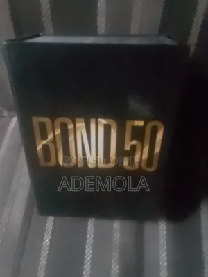 CD Collections of Bond 007