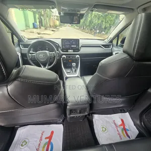 Toyota RAV4 Limited AWD 2019 Black
