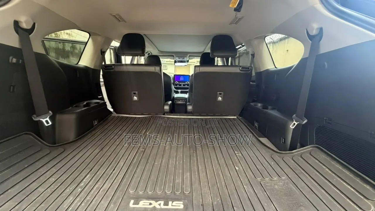 Toyota Highlander Platinum AWD 2026 Blue