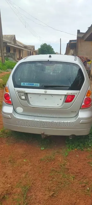Suzuki GS 2010 Silver