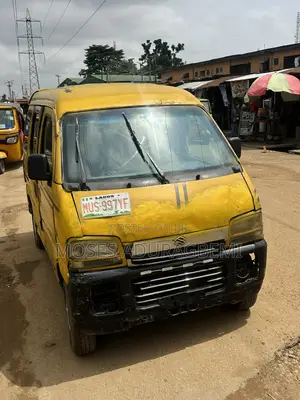 Suzuki APV Minibus 2010 Yellow