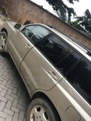 Toyota Highlander V6 4x4 2006 Gold