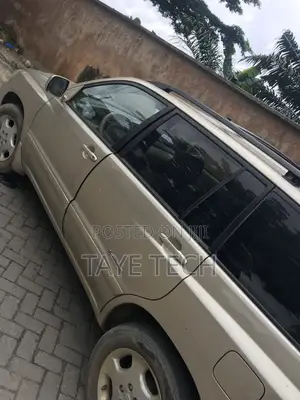 Toyota Highlander V6 4x4 2006 Gold
