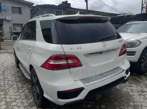 Mercedes-Benz M Class ML350 4MATIC 4dr SUV AWD (3.5L 6cyl 7A) 2015 White