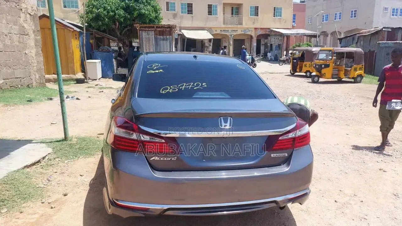 Honda Accord 2016 Gray