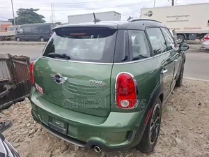 Mini Cooper 2016 Green