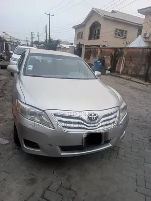 Toyota Camry 2011 Silver