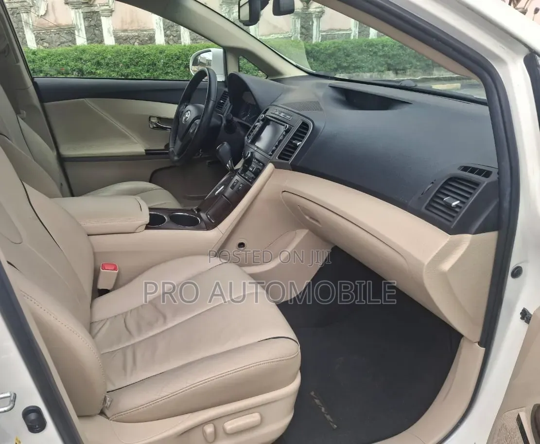 Toyota Venza 2013 White