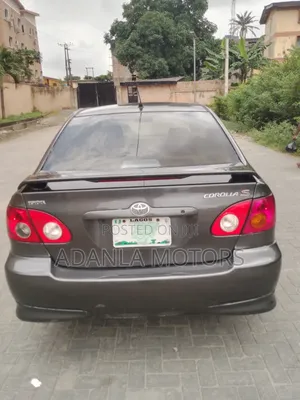 Toyota Corolla 2004 Gray