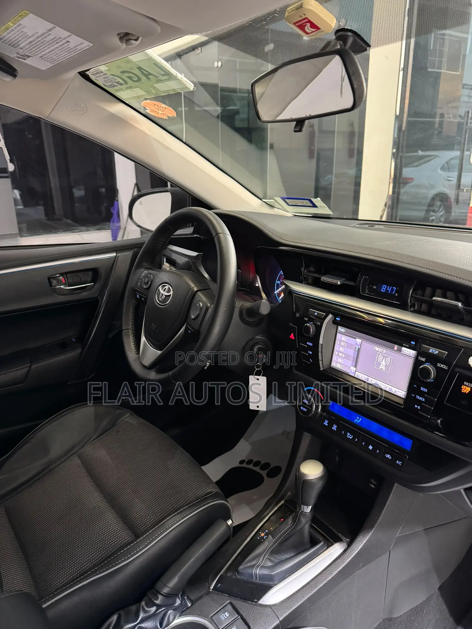 Toyota Corolla 2015 Silver