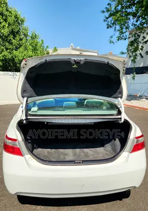 Toyota Camry 2009 White