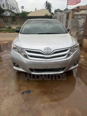 Toyota Venza AWD 2010 Silver