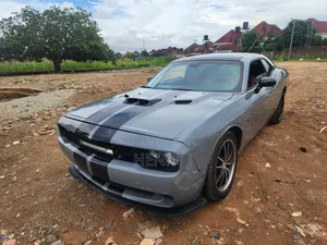 Dodge Challenger 2010