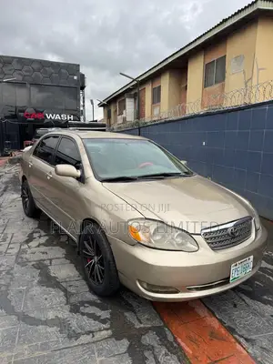 Toyota Corolla 2005 Gold