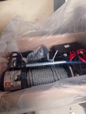 12V Electric Vehicle Winch