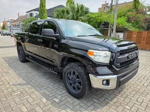 Toyota Tundra 2017 Black