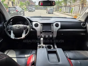 Toyota Tundra 2017 Black