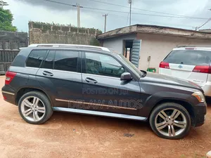 Mercedes-Benz GLK-Class 2010 Gray