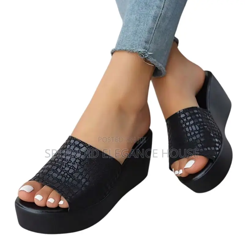Women's Textured Platform Wedge Slide Sandals – Elegant Comfortable