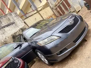 Toyota Camry 3.5 XLE 2008 Gray