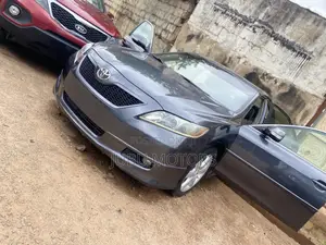 Toyota Camry 3.5 XLE 2008 Gray