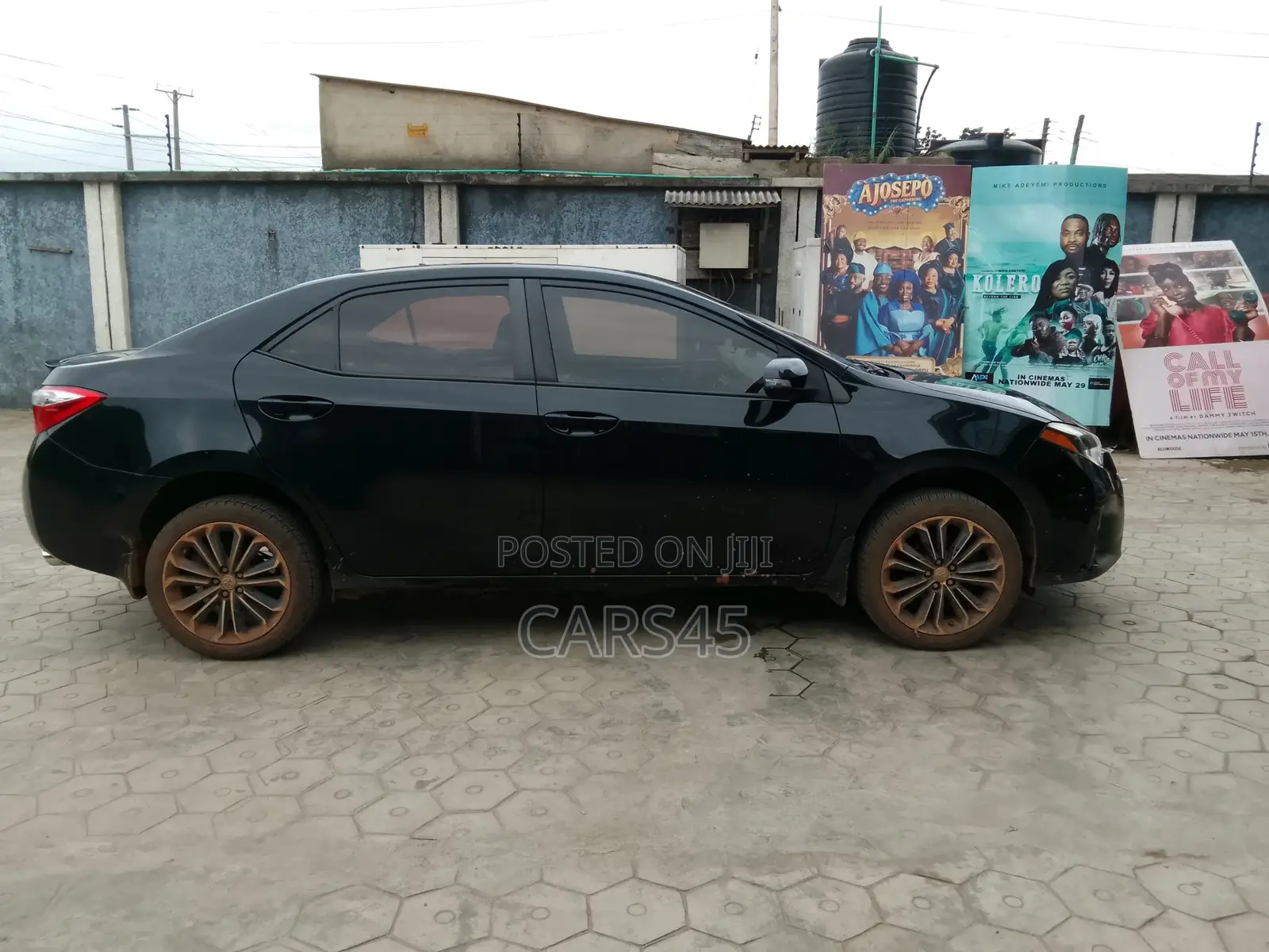 Toyota Corolla 2016 Black