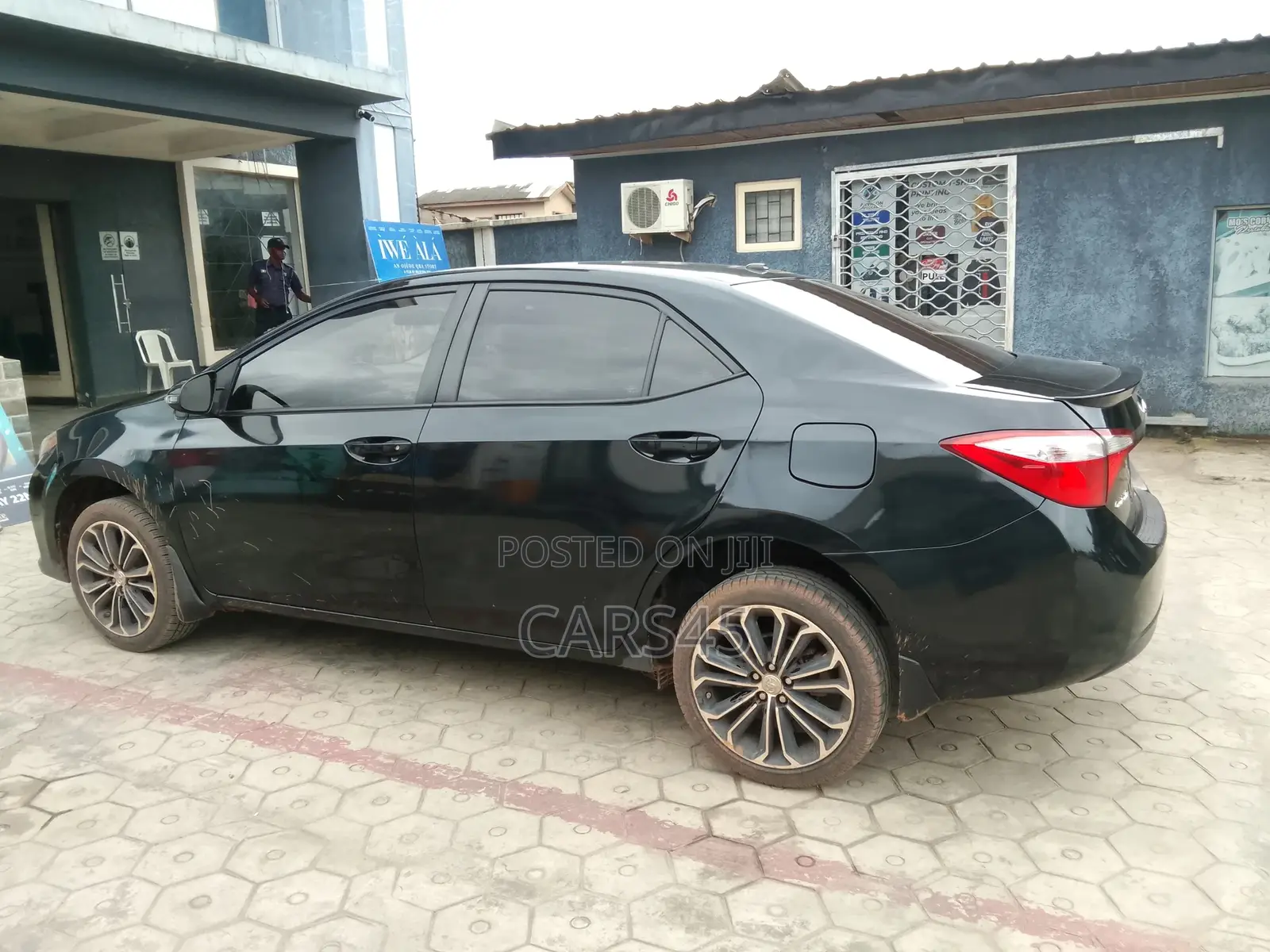 Toyota Corolla 2016 Black