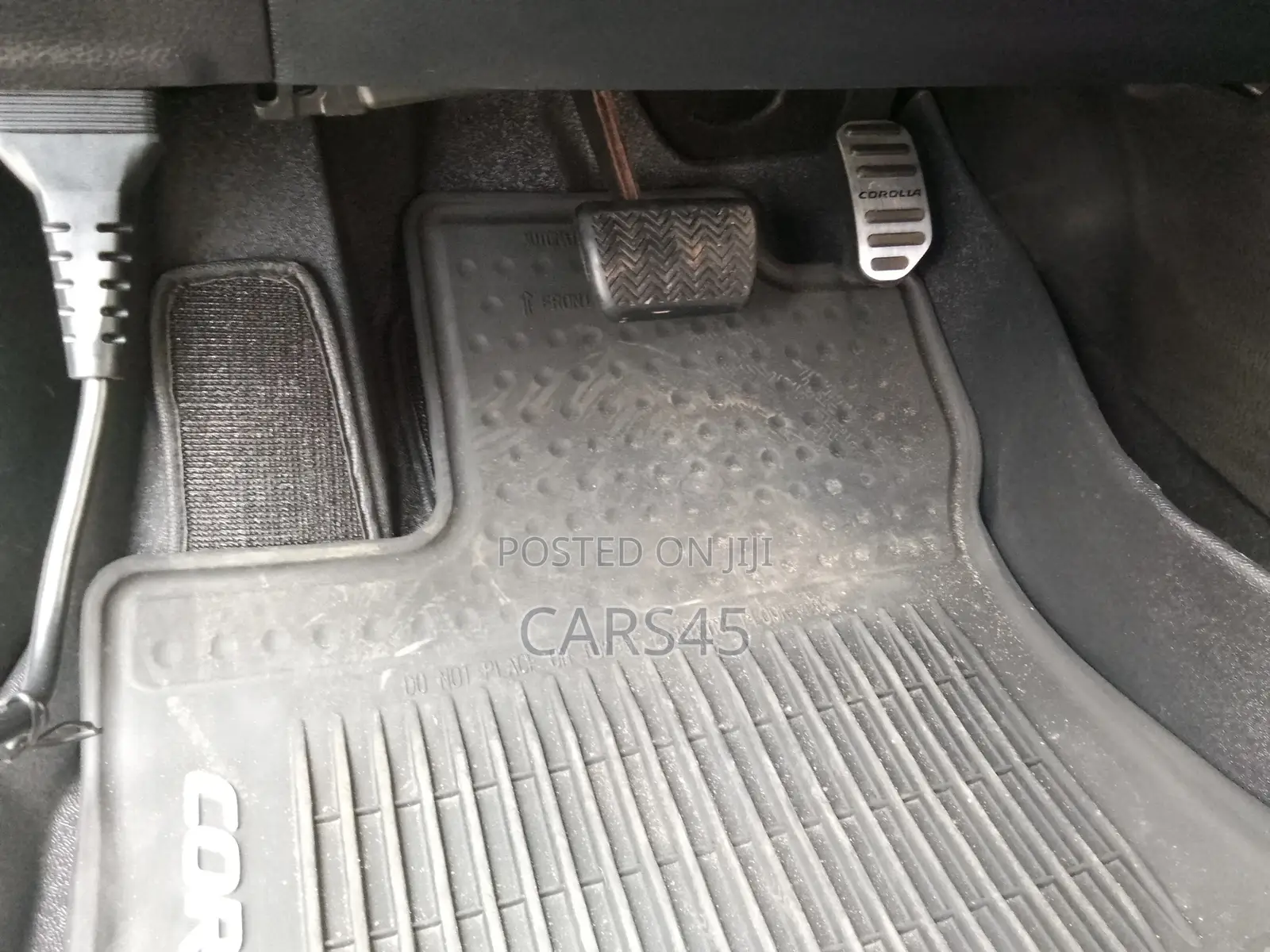 Toyota Corolla 2016 Black