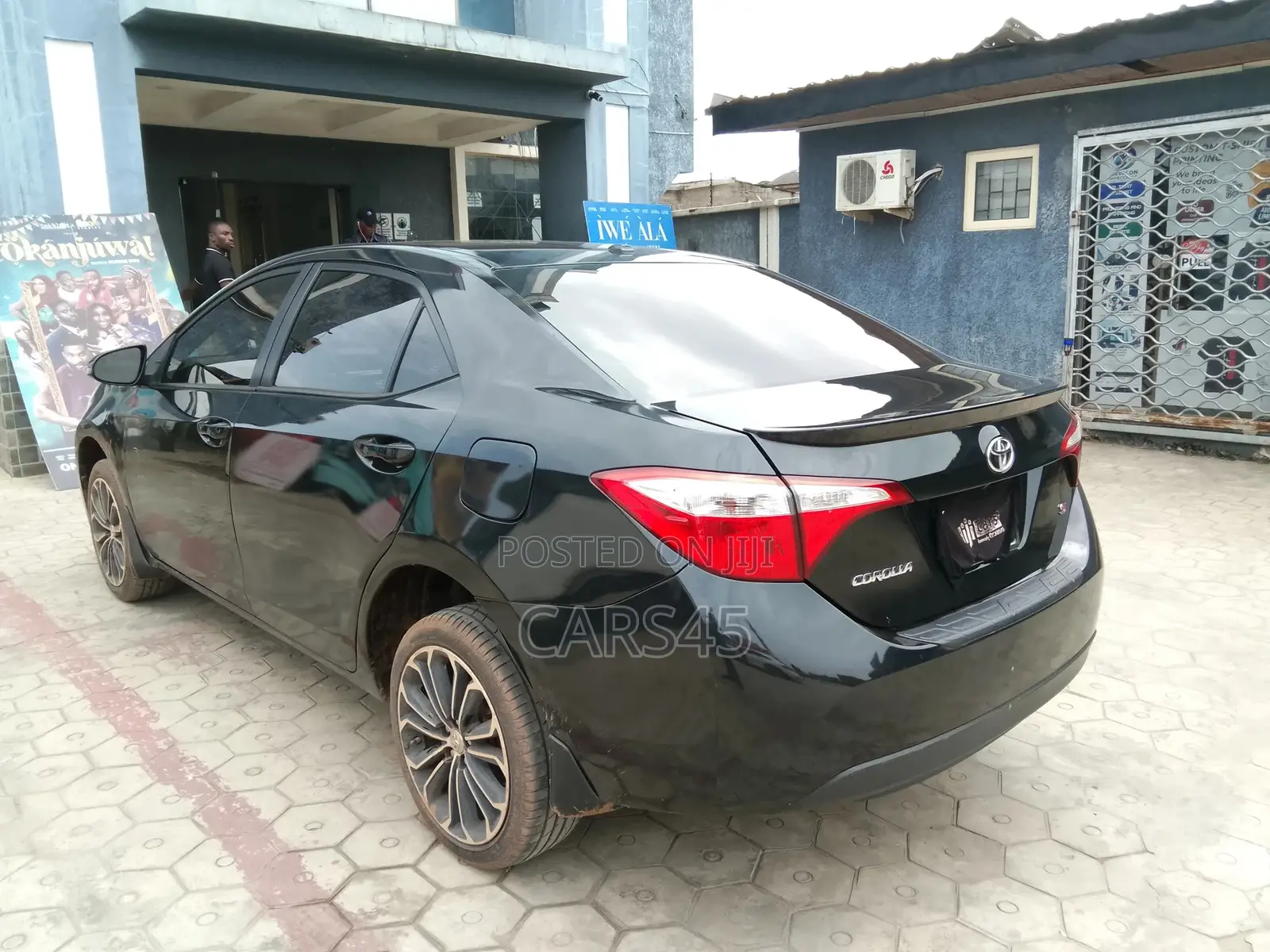Toyota Corolla 2016 Black