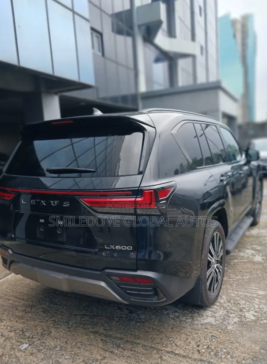 Lexus LX 2024 Black