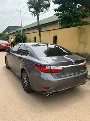 Lexus ES 350 FWD 2016 Gray