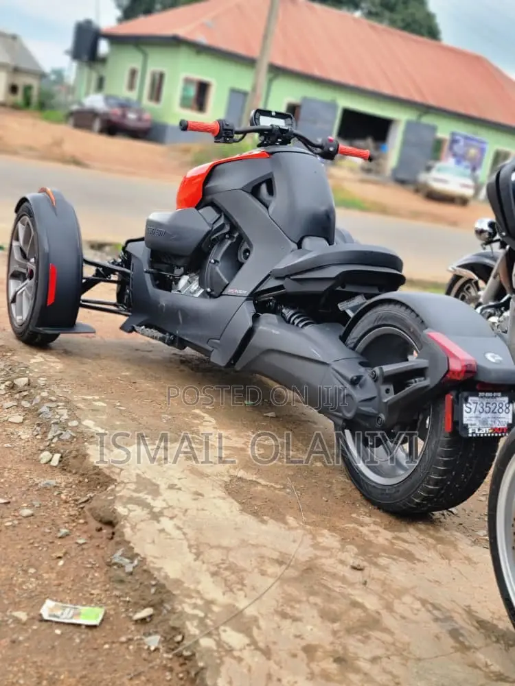 Can-Am Spyder 2022 Black