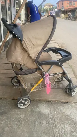 Clean Children Stroller With Storage