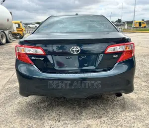 Toyota Camry SE Sport 4dr Sedan (2.5L 4cyl 6A) 2014 Gray