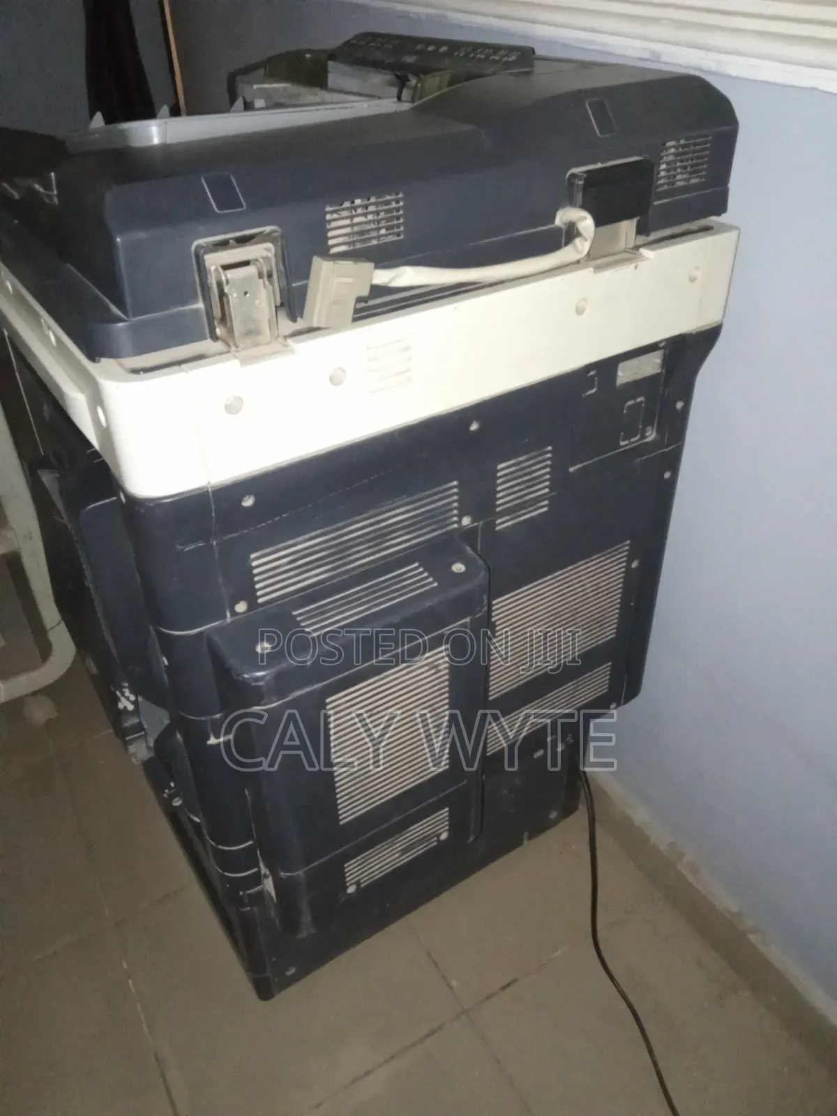 Konica Minolta Bizhub C353 D.I Printing Machine
