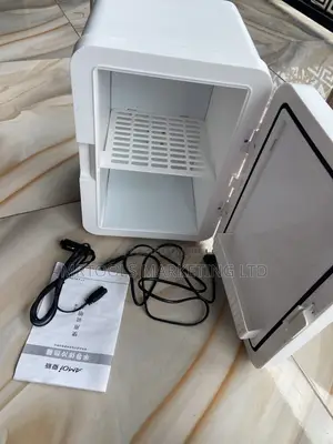 Students Mimi Fridge/ Heater 2in 1