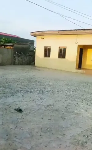 2bdrm Bungalow in Oko-Oba for sale